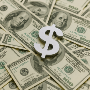 আগস্ট মাসে প্রবাসী আয় বেড়ে রেকর্ড ২২৩ কোটি ডলার