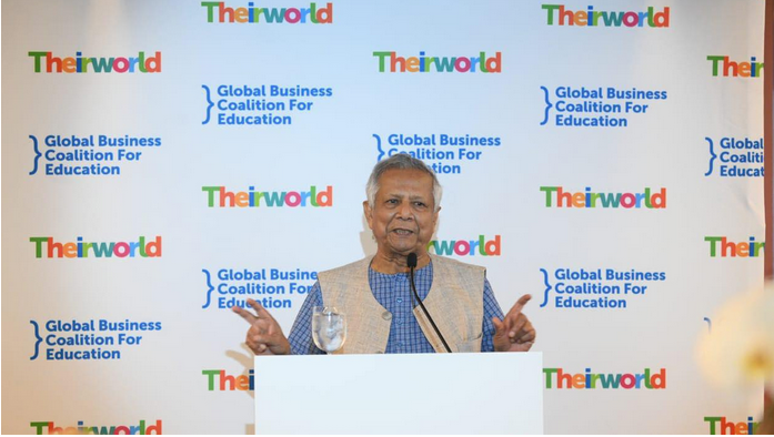 নিউইয়র্কে জাতিসংঘ সদর দফতরে বক্তব্য রাখছেন প্রধান উপদেষ্টা ড. মুহাম্মদ ইউনূস।