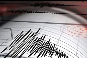 আফগানিস্তানের পূর্বাঞ্চলে ভয়াবহ ভূমিকম্পে ক্ষতিগ্রস্ত ঘরবাড়ি ও উদ্ধারকাজ।