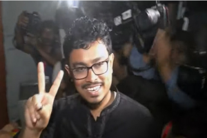 ঢাকা বিশ্ববিদ্যালয়ের কেন্দ্রীয় ছাত্র সংসদ (ডাকসু) নির্বাচনে সাদিক কায়েম ভোট উৎসবে