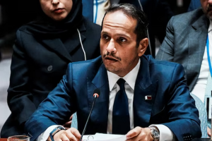 যুক্তরাষ্ট্রের প্রেসিডেন্ট ডোনাল্ড ট্রাম্প এবং কাতারের প্রধানমন্ত্রী শেখ মোহাম্মদ বিন আবদুল রহমান আল-থানি একান্ত বৈঠকে — ডোহা হামলা ও মধ্যপ্রাচ্যের শান্তি আলোচনা প্রেক্ষাপটে