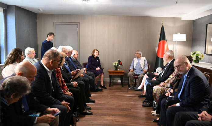 প্রফেসর মুহাম্মদ ইউনূসের সঙ্গে নিউইয়র্কে বিশ্বনেতাদের বৈঠক, যেখানে তাঁরা অন্তর্বর্তীকালীন সরকারকে পূর্ণ সমর্থন জানান।