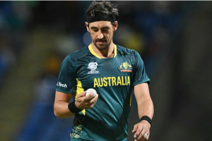 মিচেল স্টার্ক টি-টোয়েন্টি ক্রিকেট থেকে অবসরের ঘোষণা দিচ্ছেন