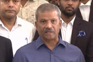 আইন উপদেষ্টা ড. আসিফ নজরুল আন্তর্জাতিক অপরাধ ট্রাইব্যুনালে বক্তব্য দিচ্ছেন