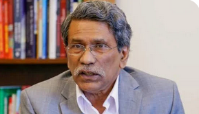 জাতীয় ঐকমত্য কমিশনের সহ-সভাপতি অধ্যাপক ড. আলী রীয়াজ সংবাদ সম্মেলনে সাংবাদিকদের ব্রিফ করছেন।