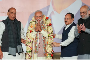 বিহার বিধানসভা নির্বাচনে এনডিএ জোটের বড় জয় উদযাপন করছে বিজেপি নেতারা।